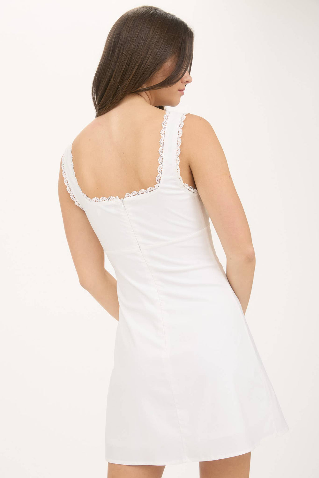 SWEETHEART NECK SLEEVELESS LACE TRIM MINI DRESS: WHITE